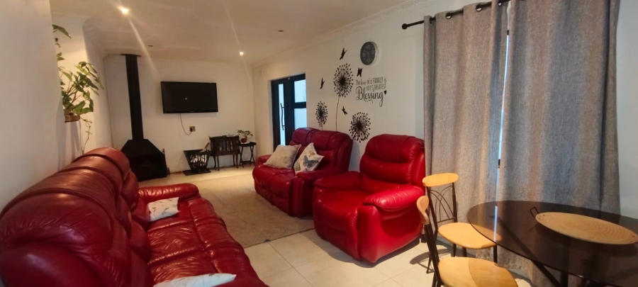 3 Bedroom Property for Sale in Strandfontein Village Western Cape